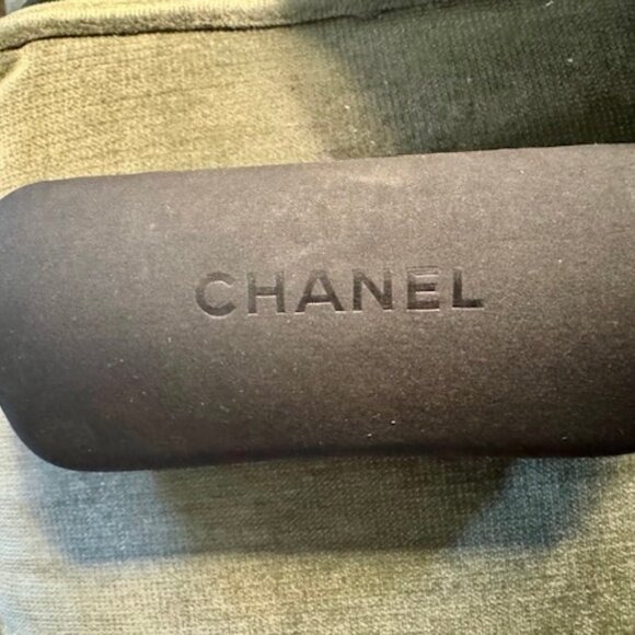 Vintage Chanel Quilted Tortoise Sunglasses - 1990s with Case and Box- Beautiful - Picture 7 of 13